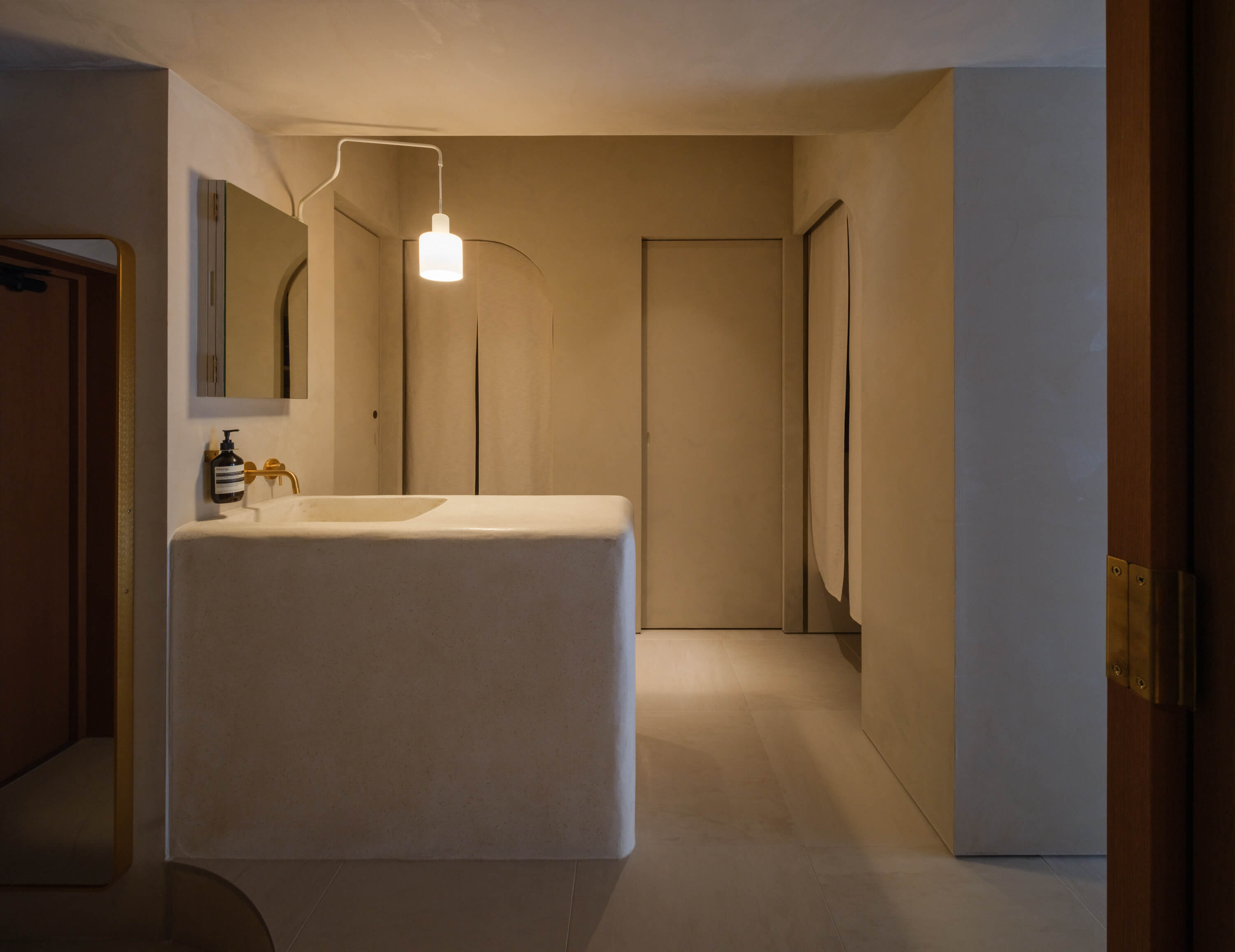 Minami Akahori作品6